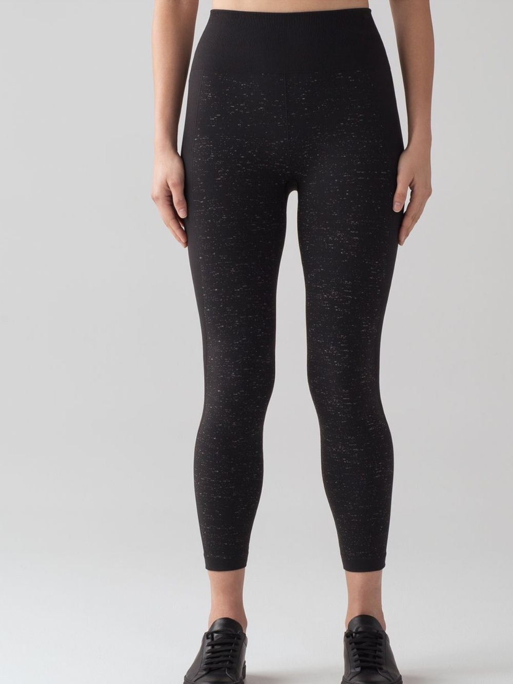 Lululemon Free to Flow 7/8 tights